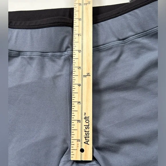 Free People Movement Flares Leg Yoga Pants Grey/Black Small NWOT - Picture 6 of 8